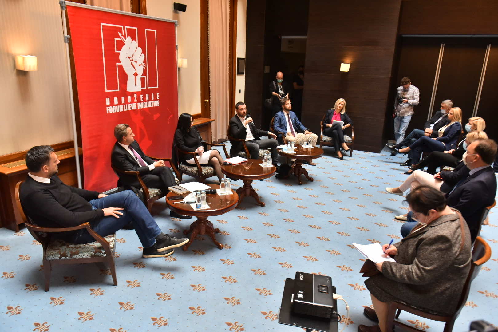 IMG 27c4c654b5301fad96e96880ce31a3b4 V