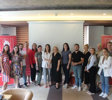 Za saopstenje fotka 360x320